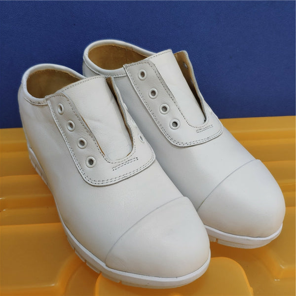 A women corrective Leg length discrepancy shoes for uneven legs