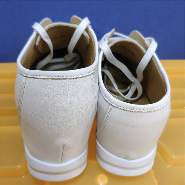 A women corrective Leg length discrepancy shoes for uneven legs