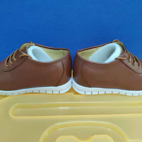 A women corrective Leg length discrepancy shoes for uneven legs