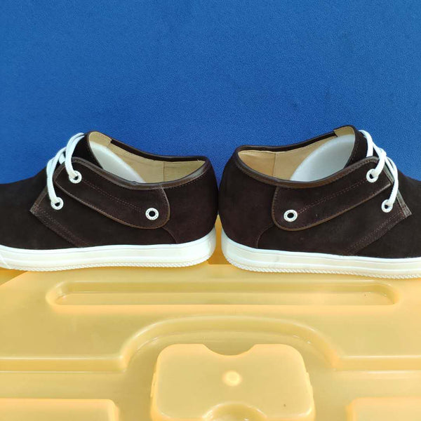 Short leg orthopedic lift shoes for one leg longer than the other